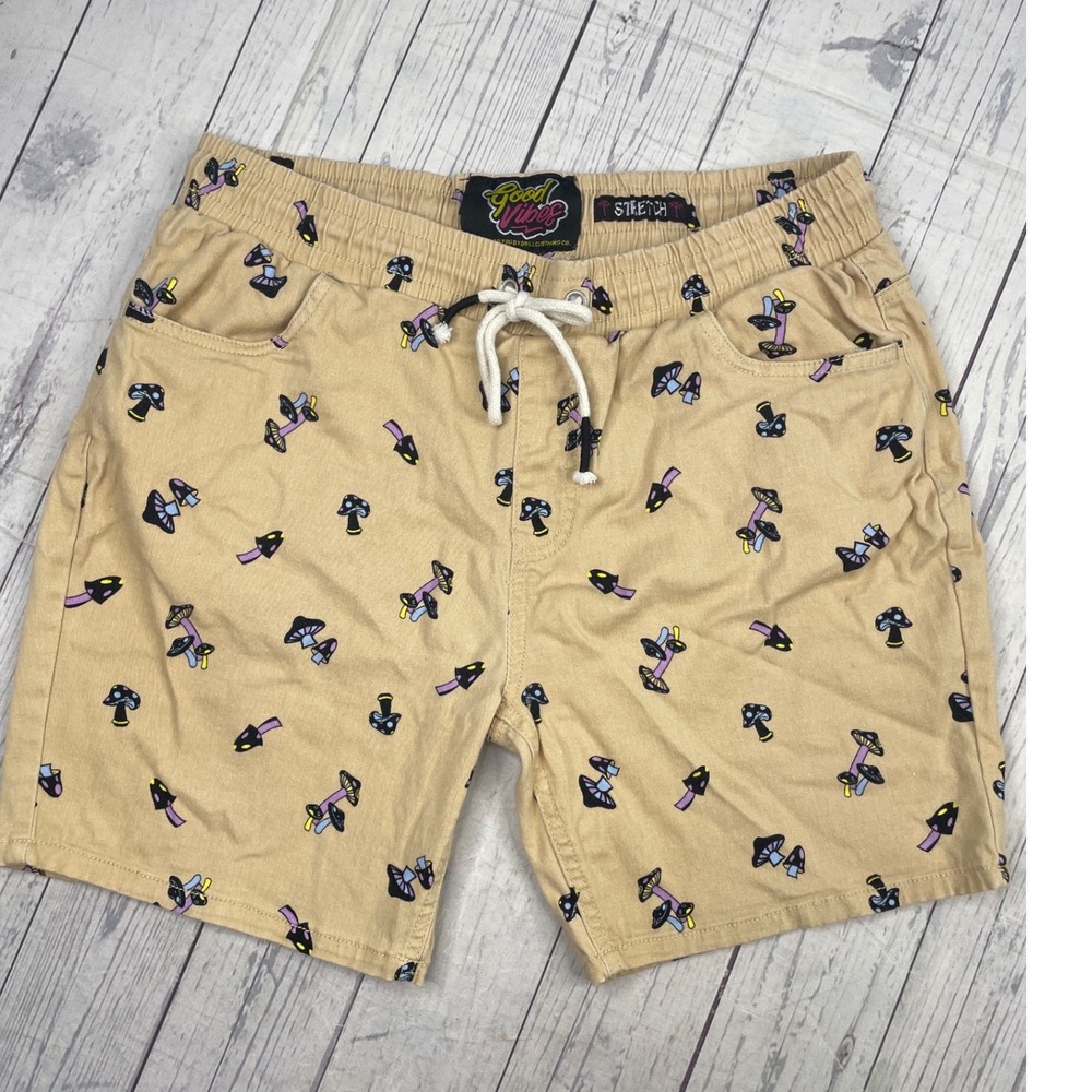 Good Vibes Stretch Shorts Large mushrooms